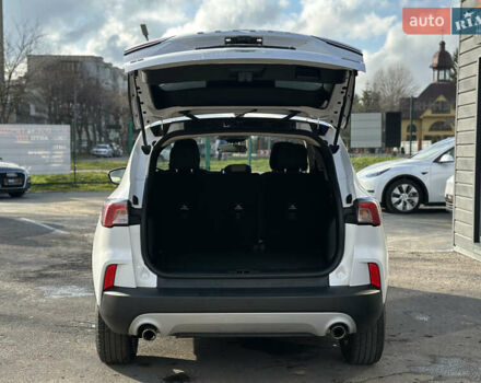 Белый Форд Эскейп, объемом двигателя 1.5 л и пробегом 110 тыс. км за 15999 $, фото 14 на Automoto.ua