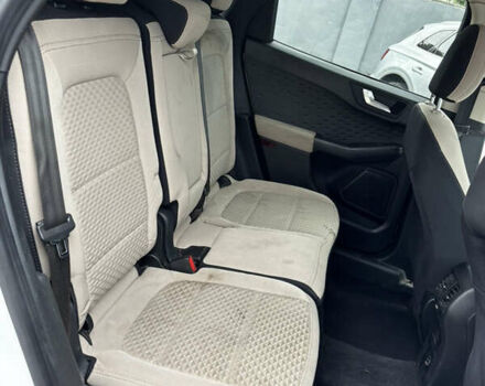 Белый Форд Эскейп, объемом двигателя 1.5 л и пробегом 222 тыс. км за 10300 $, фото 14 на Automoto.ua