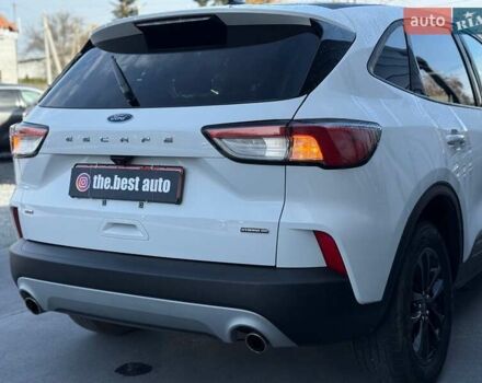 Білий Форд Ескейп, об'ємом двигуна 2.5 л та пробігом 60 тис. км за 19500 $, фото 11 на Automoto.ua