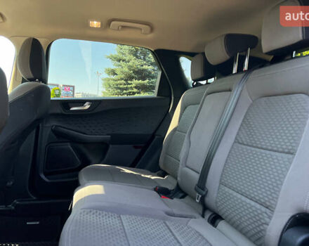 Білий Форд Ескейп, об'ємом двигуна 1.5 л та пробігом 57 тис. км за 17690 $, фото 15 на Automoto.ua