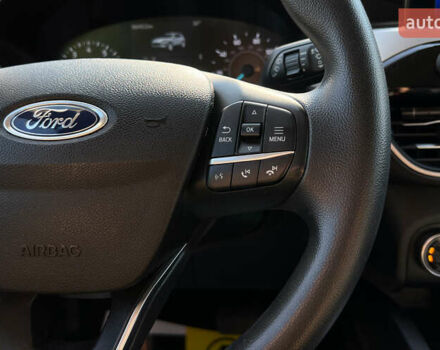 Білий Форд Ескейп, об'ємом двигуна 1.5 л та пробігом 57 тис. км за 17690 $, фото 19 на Automoto.ua