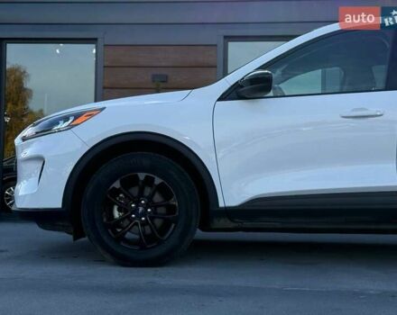 Білий Форд Ескейп, об'ємом двигуна 2.5 л та пробігом 60 тис. км за 19500 $, фото 7 на Automoto.ua