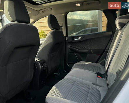 Белый Форд Эскейп, объемом двигателя 1.5 л и пробегом 110 тыс. км за 15999 $, фото 47 на Automoto.ua