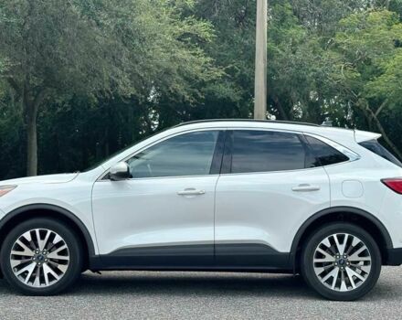 Белый Форд Эскейп, объемом двигателя 2 л и пробегом 34 тыс. км за 4800 $, фото 2 на Automoto.ua