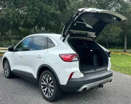 Белый Форд Эскейп, объемом двигателя 2 л и пробегом 34 тыс. км за 4800 $, фото 5 на Automoto.ua