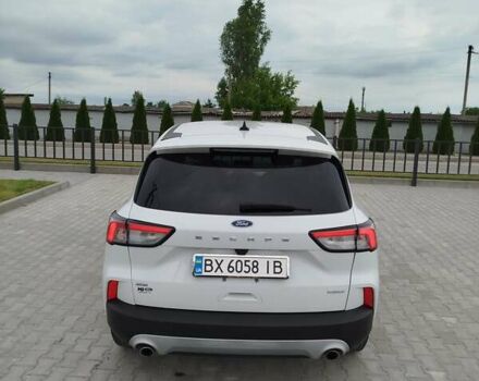Білий Форд Ескейп, об'ємом двигуна 1.5 л та пробігом 79 тис. км за 15600 $, фото 2 на Automoto.ua