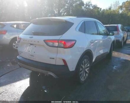 Белый Форд Эскейп, объемом двигателя 2.5 л и пробегом 98 тыс. км за 5500 $, фото 3 на Automoto.ua