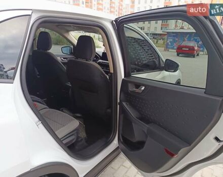 Белый Форд Эскейп, объемом двигателя 1.5 л и пробегом 129 тыс. км за 15500 $, фото 12 на Automoto.ua