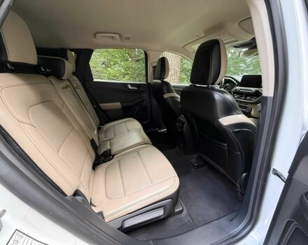 Белый Форд Эскейп, объемом двигателя 2 л и пробегом 43 тыс. км за 12300 $, фото 12 на Automoto.ua