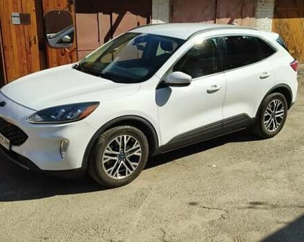 Белый Форд Эскейп, объемом двигателя 1.5 л и пробегом 150 тыс. км за 17900 $, фото 8 на Automoto.ua