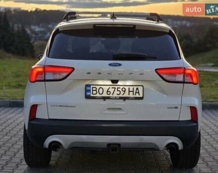 Форд Эскейп 2020 в Тернополе на Automoto.ua Белый Форд Эскейп, объемом двигателя 2 л и пробегом 89 тыс. км за 17499 $, фото 13 на Automoto.ua