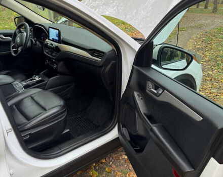 Белый Форд Эскейп, объемом двигателя 1.5 л и пробегом 145 тыс. км за 14000 $, фото 13 на Automoto.ua