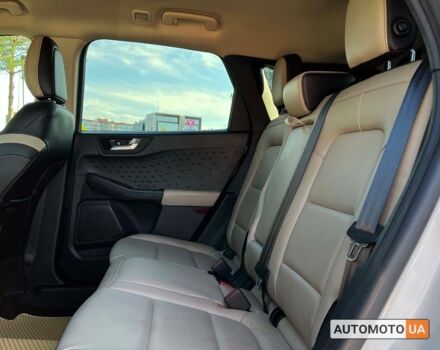 Білий Форд Ескейп, об'ємом двигуна 1.5 л та пробігом 70 тис. км за 18400 $, фото 9 на Automoto.ua