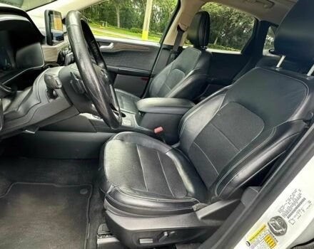 Белый Форд Эскейп, объемом двигателя 2 л и пробегом 34 тыс. км за 4800 $, фото 7 на Automoto.ua