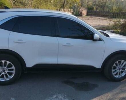 Белый Форд Эскейп, объемом двигателя 1.5 л и пробегом 149 тыс. км за 15000 $, фото 3 на Automoto.ua