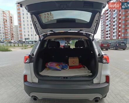 Белый Форд Эскейп, объемом двигателя 1.5 л и пробегом 129 тыс. км за 15500 $, фото 10 на Automoto.ua