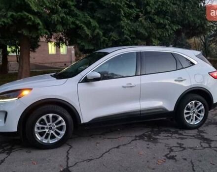 Белый Форд Эскейп, объемом двигателя 1.5 л и пробегом 93 тыс. км за 16500 $, фото 3 на Automoto.ua