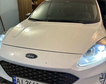Білий Форд Ескейп, об'ємом двигуна 1.5 л та пробігом 36 тис. км за 16300 $, фото 1 на Automoto.ua