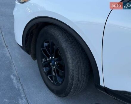 Білий Форд Ескейп, об'ємом двигуна 2.5 л та пробігом 60 тис. км за 19500 $, фото 5 на Automoto.ua