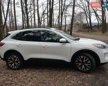 Білий Форд Ескейп, об'ємом двигуна 2 л та пробігом 58 тис. км за 19000 $, фото 2 на Automoto.ua