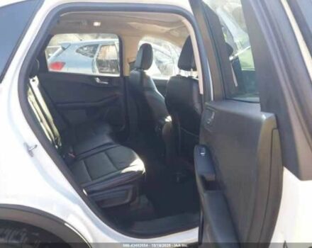 Белый Форд Эскейп, объемом двигателя 2.5 л и пробегом 98 тыс. км за 5500 $, фото 7 на Automoto.ua