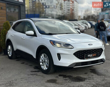 Белый Форд Эскейп, объемом двигателя 1.5 л и пробегом 110 тыс. км за 15999 $, фото 6 на Automoto.ua
