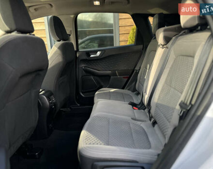 Белый Форд Эскейп, объемом двигателя 1.5 л и пробегом 110 тыс. км за 15999 $, фото 46 на Automoto.ua