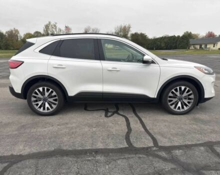 Белый Форд Эскейп, объемом двигателя 2 л и пробегом 40 тыс. км за 3250 $, фото 6 на Automoto.ua