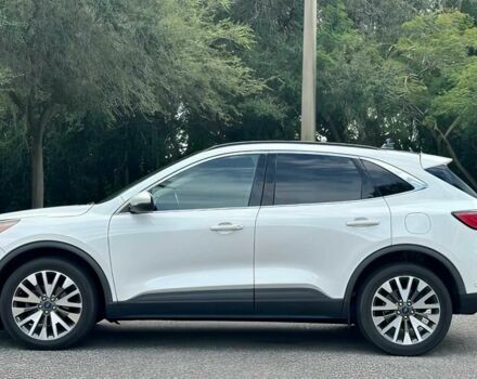 Белый Форд Эскейп, объемом двигателя 2 л и пробегом 30 тыс. км за 10000 $, фото 2 на Automoto.ua