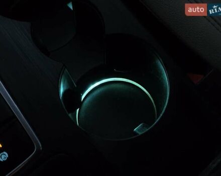 Форд Эскейп 2020 в Тернополе на Automoto.ua Белый Форд Эскейп, объемом двигателя 2 л и пробегом 89 тыс. км за 17499 $, фото 47 на Automoto.ua