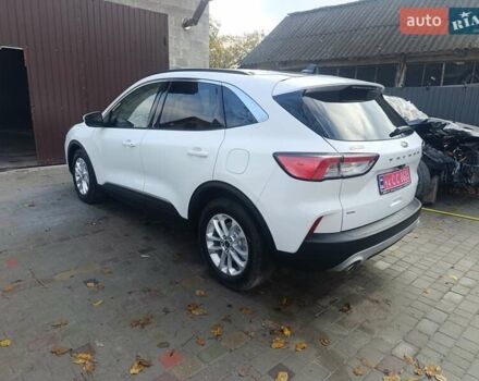 Білий Форд Ескейп, об'ємом двигуна 1.5 л та пробігом 110 тис. км за 15500 $, фото 3 на Automoto.ua
