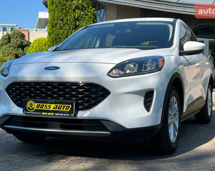 Білий Форд Ескейп, об'ємом двигуна 1.5 л та пробігом 57 тис. км за 17690 $, фото 2 на Automoto.ua