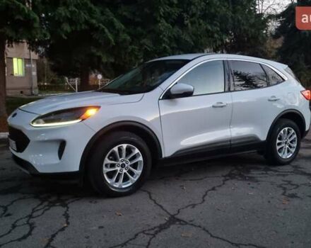 Белый Форд Эскейп, объемом двигателя 1.5 л и пробегом 93 тыс. км за 16500 $, фото 12 на Automoto.ua