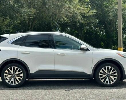 Белый Форд Эскейп, объемом двигателя 2 л и пробегом 34 тыс. км за 4800 $, фото 4 на Automoto.ua