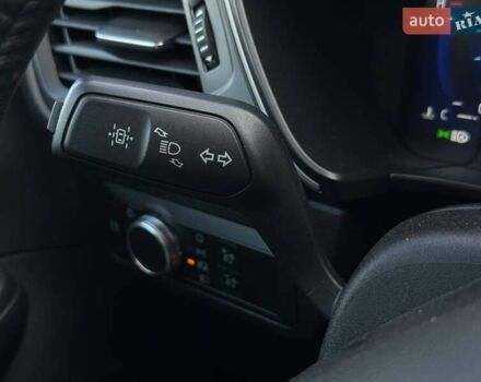 Білий Форд Ескейп, об'ємом двигуна 2.5 л та пробігом 60 тис. км за 19500 $, фото 35 на Automoto.ua