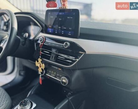 Білий Форд Ескейп, об'ємом двигуна 1.5 л та пробігом 89 тис. км за 18999 $, фото 30 на Automoto.ua