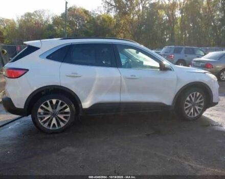 Белый Форд Эскейп, объемом двигателя 2.5 л и пробегом 98 тыс. км за 5500 $, фото 12 на Automoto.ua