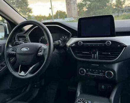 Белый Форд Эскейп, объемом двигателя 1.5 л и пробегом 81 тыс. км за 14500 $, фото 11 на Automoto.ua