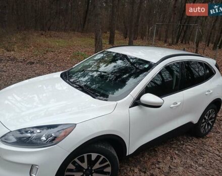 Білий Форд Ескейп, об'ємом двигуна 2 л та пробігом 58 тис. км за 19000 $, фото 7 на Automoto.ua