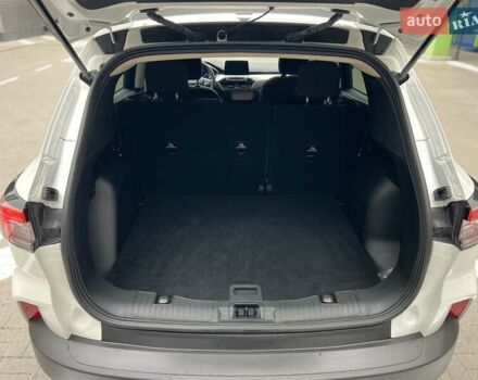 Белый Форд Эскейп, объемом двигателя 0 л и пробегом 23 тыс. км за 18500 $, фото 10 на Automoto.ua