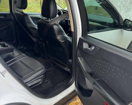 Белый Форд Эскейп, объемом двигателя 1.5 л и пробегом 145 тыс. км за 14000 $, фото 11 на Automoto.ua