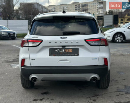 Белый Форд Эскейп, объемом двигателя 1.5 л и пробегом 110 тыс. км за 15999 $, фото 12 на Automoto.ua
