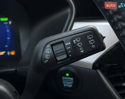 Білий Форд Ескейп, об'ємом двигуна 2.5 л та пробігом 60 тис. км за 19500 $, фото 34 на Automoto.ua