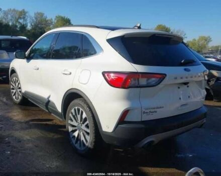 Белый Форд Эскейп, объемом двигателя 2.5 л и пробегом 98 тыс. км за 5500 $, фото 2 на Automoto.ua