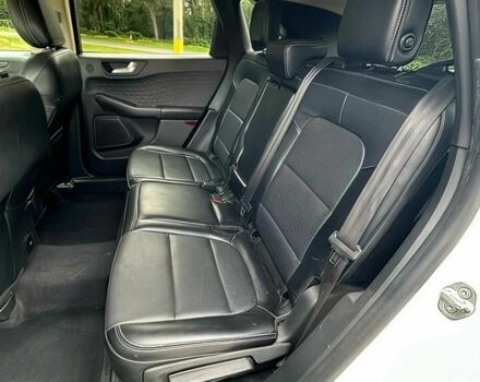 Белый Форд Эскейп, объемом двигателя 2 л и пробегом 30 тыс. км за 10000 $, фото 10 на Automoto.ua