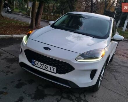 Белый Форд Эскейп, объемом двигателя 1.5 л и пробегом 93 тыс. км за 16500 $, фото 1 на Automoto.ua