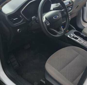 Белый Форд Эскейп, объемом двигателя 1.5 л и пробегом 149 тыс. км за 15000 $, фото 1 на Automoto.ua