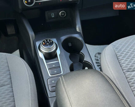 Белый Форд Эскейп, объемом двигателя 1.5 л и пробегом 110 тыс. км за 15999 $, фото 42 на Automoto.ua