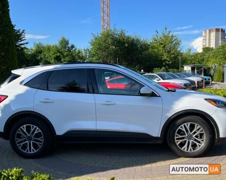 Білий Форд Ескейп, об'ємом двигуна 1.5 л та пробігом 70 тис. км за 18400 $, фото 7 на Automoto.ua