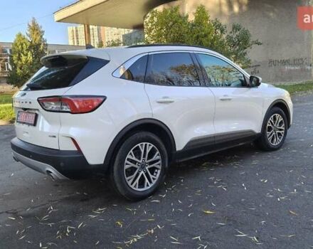 Білий Форд Ескейп, об'ємом двигуна 1.5 л та пробігом 101 тис. км за 17900 $, фото 9 на Automoto.ua